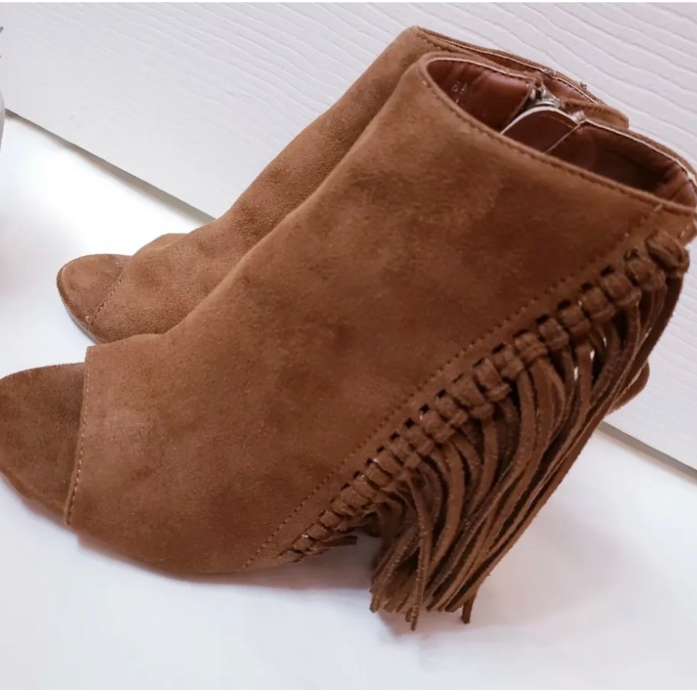 Booties Ankle Boots Stacked Heel Brown - Picture 2 of 6